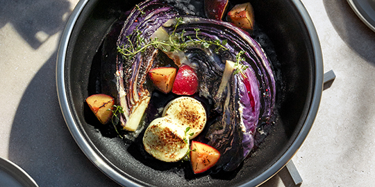 WMF - Click & Serve - RED CABBAGE STEAK WITH PLUMS AND CARAMELIZED GOAT'S CHEESE