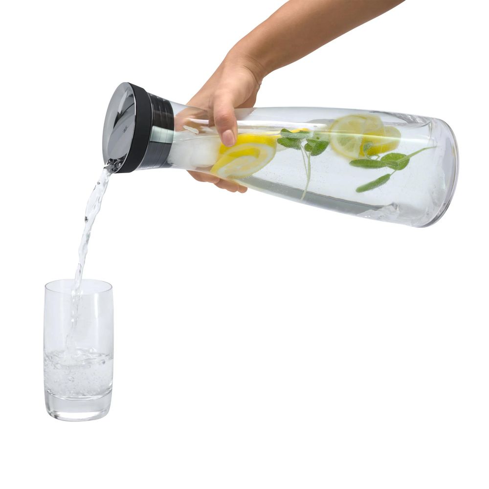 Гарафа Basic 1.5л. черна