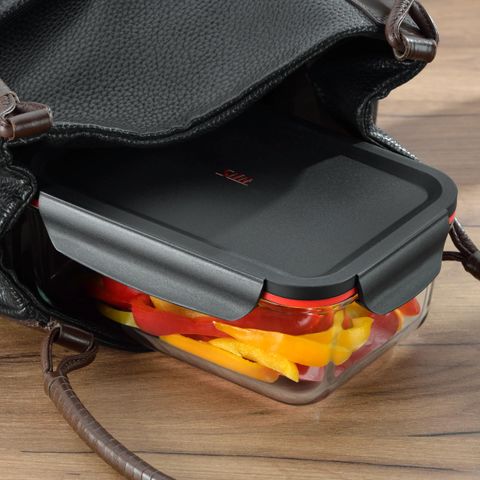 image-alt-69e2eb0d38d77